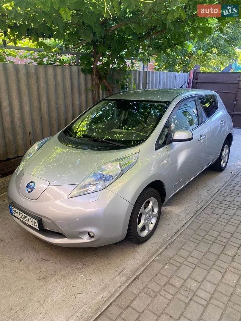 2011 Nissan Leaf - фото 1