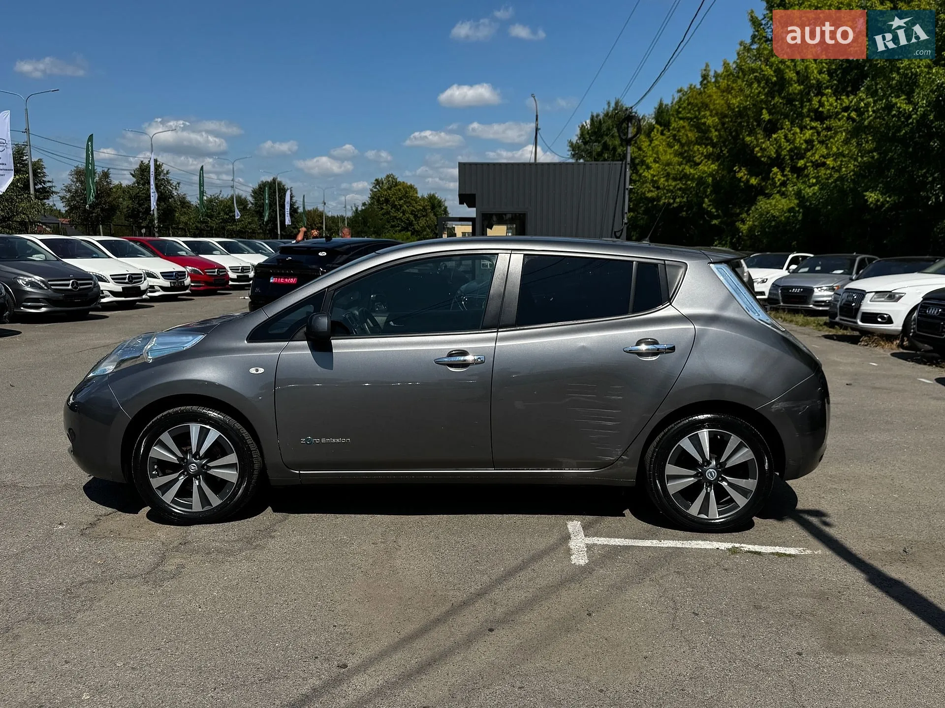 2016 Nissan Leaf - мініатюра 13