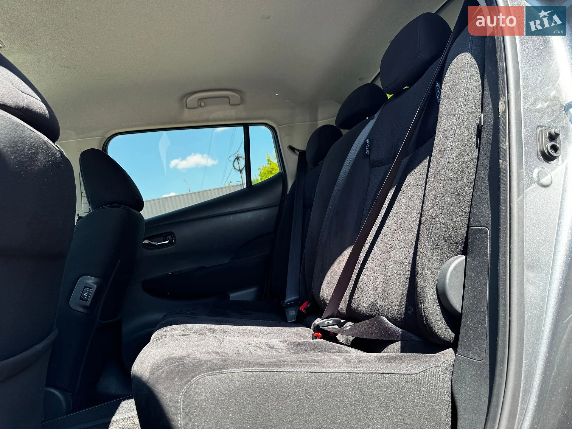 2016 Nissan Leaf - мініатюра 21