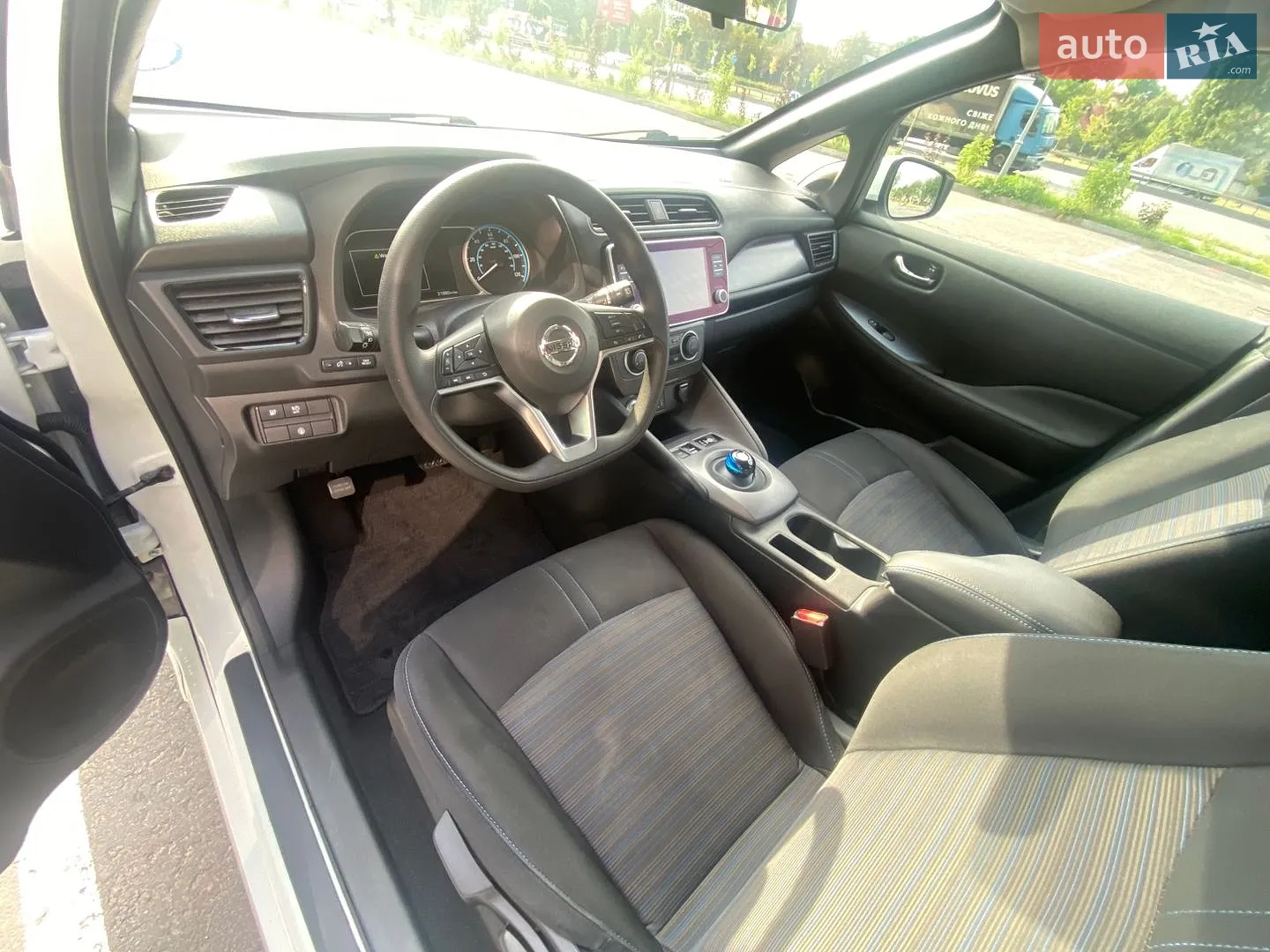 2022 Nissan Leaf - мініатюра 21