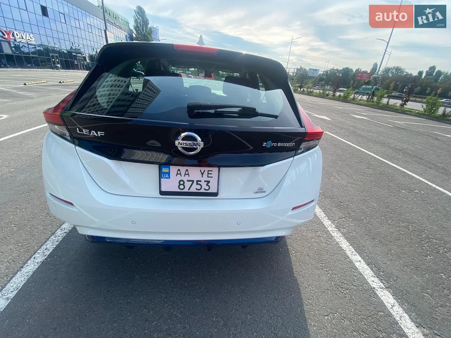 2022 Nissan Leaf - мініатюра 10