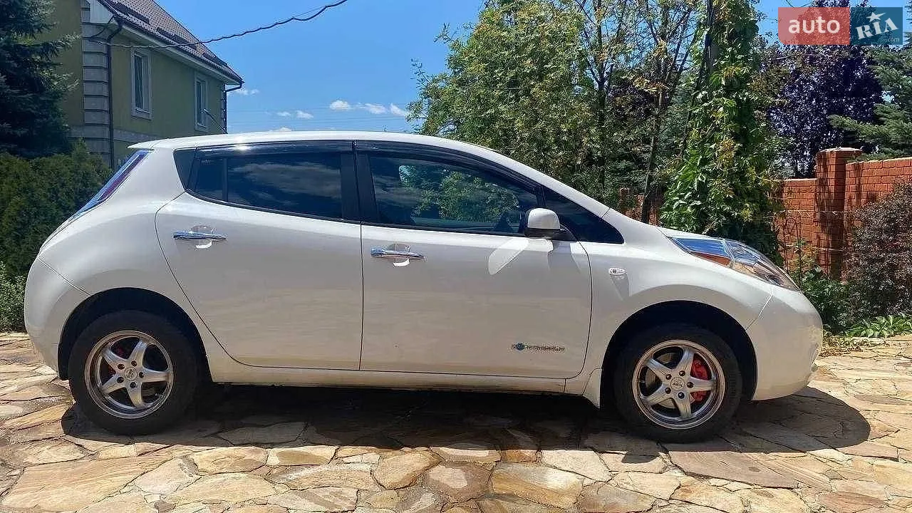 2013 Nissan Leaf - мініатюра 12