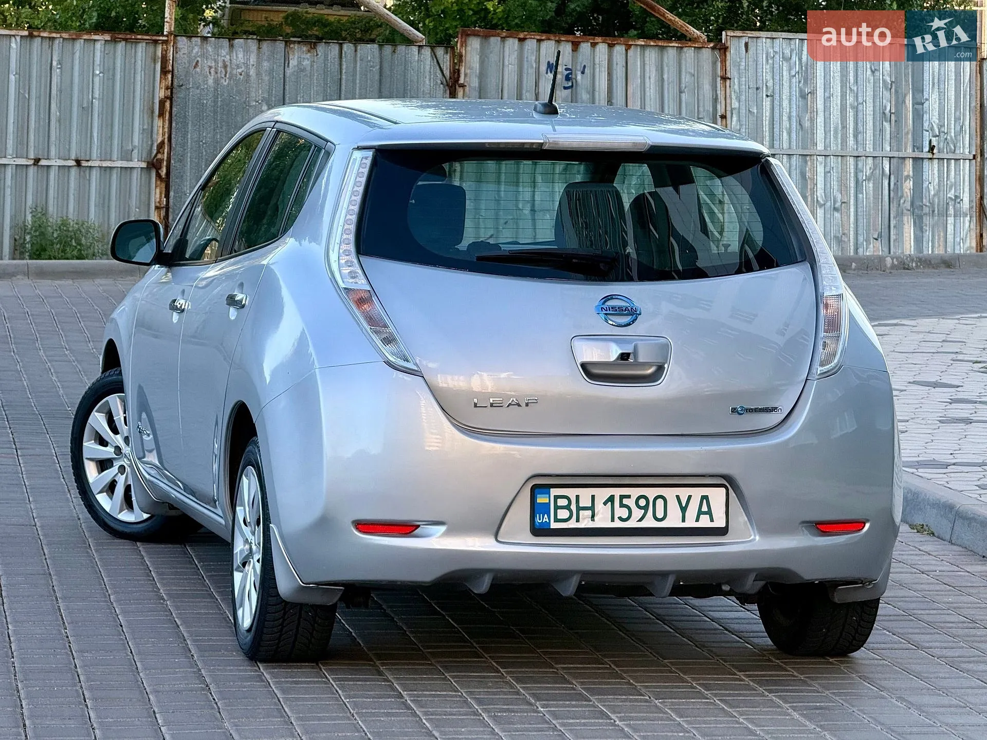 2016 Nissan Leaf - мініатюра 4