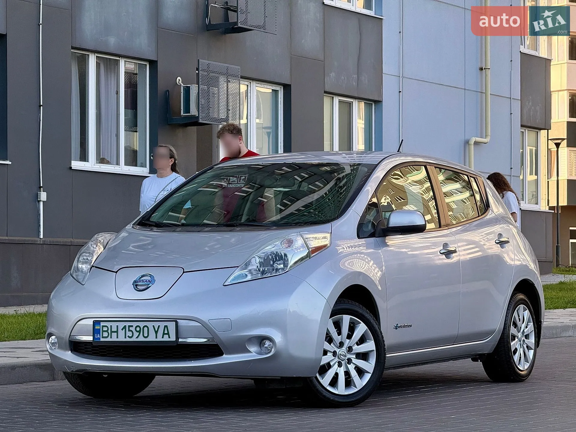 2016 Nissan Leaf - мініатюра 16