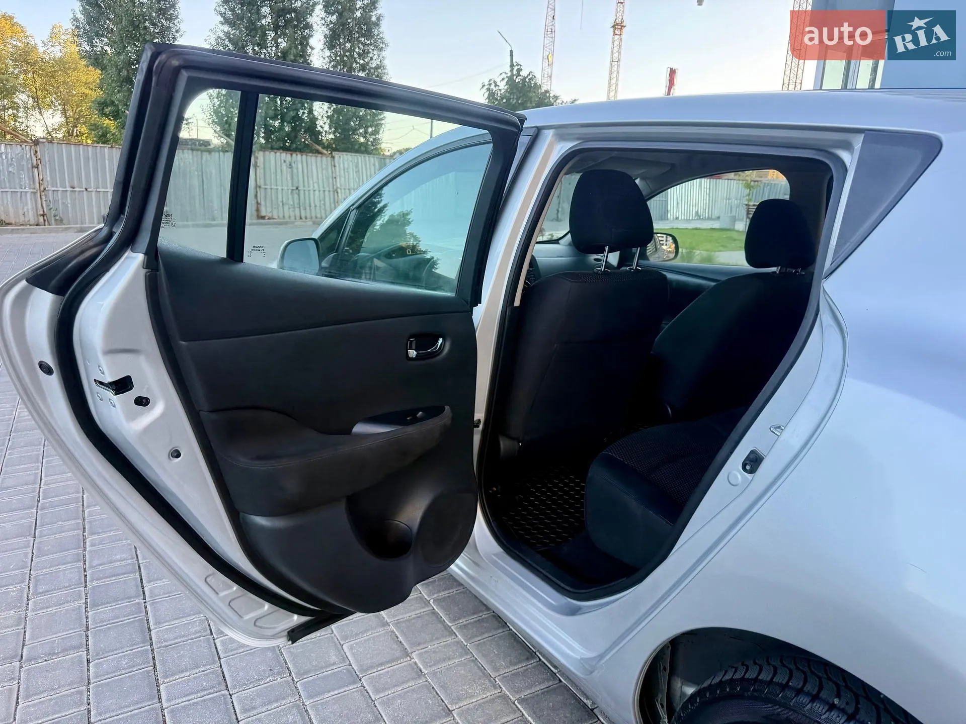2016 Nissan Leaf - мініатюра 50