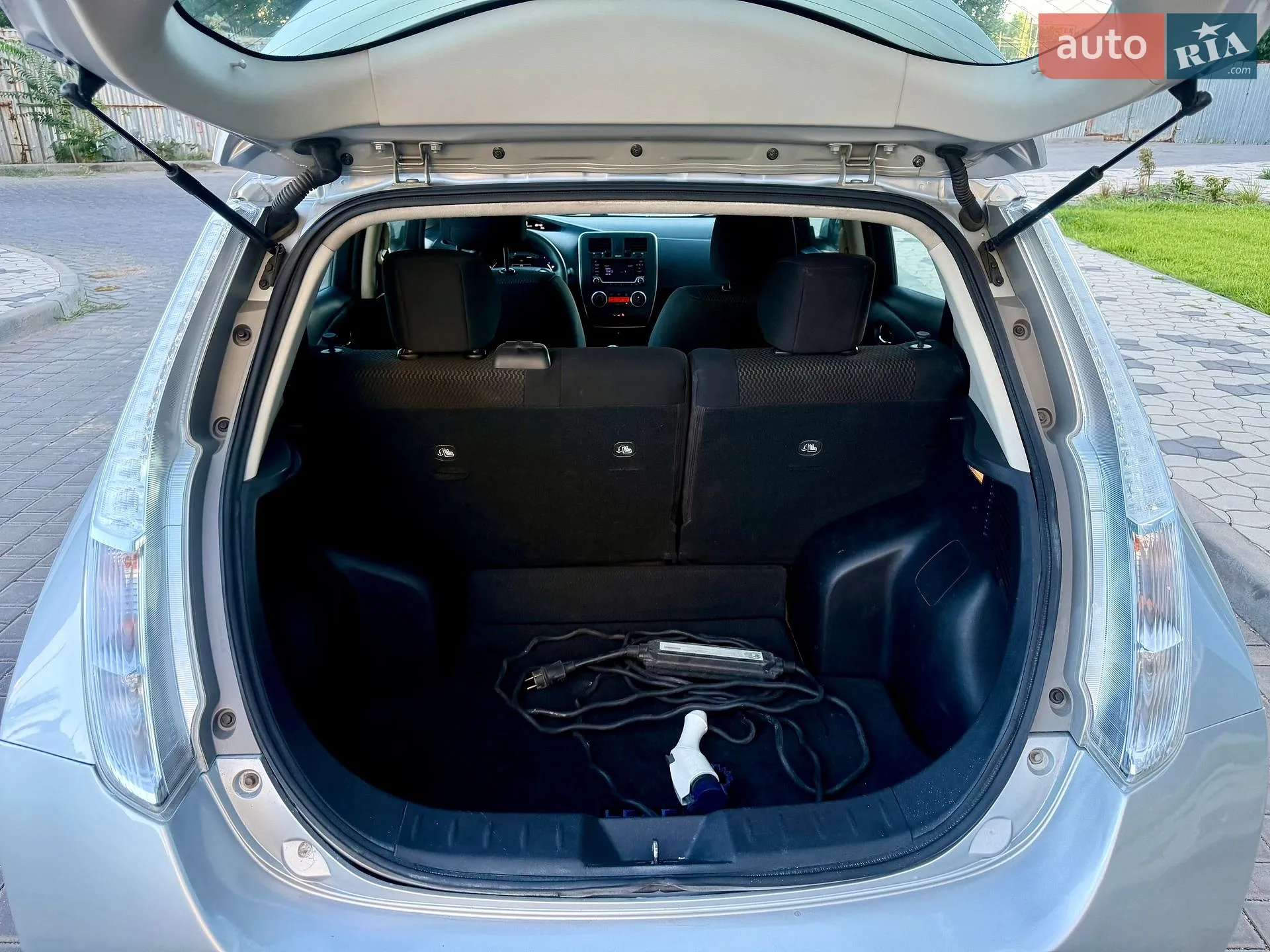 2016 Nissan Leaf - мініатюра 60