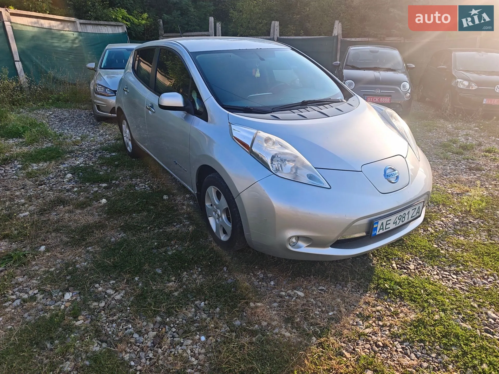 2015 Nissan Leaf - мініатюра 2