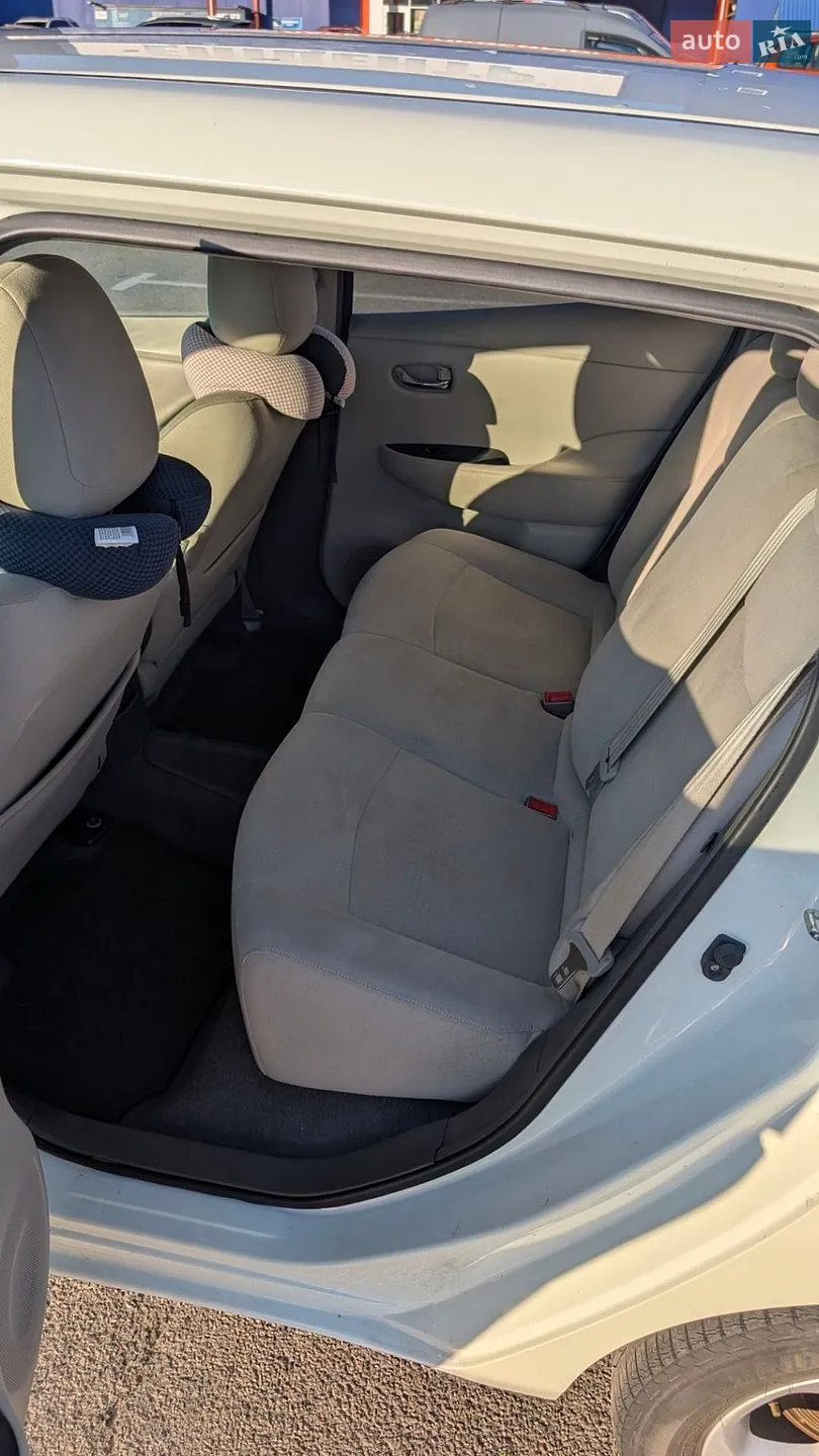 2012 Nissan Leaf - мініатюра 10