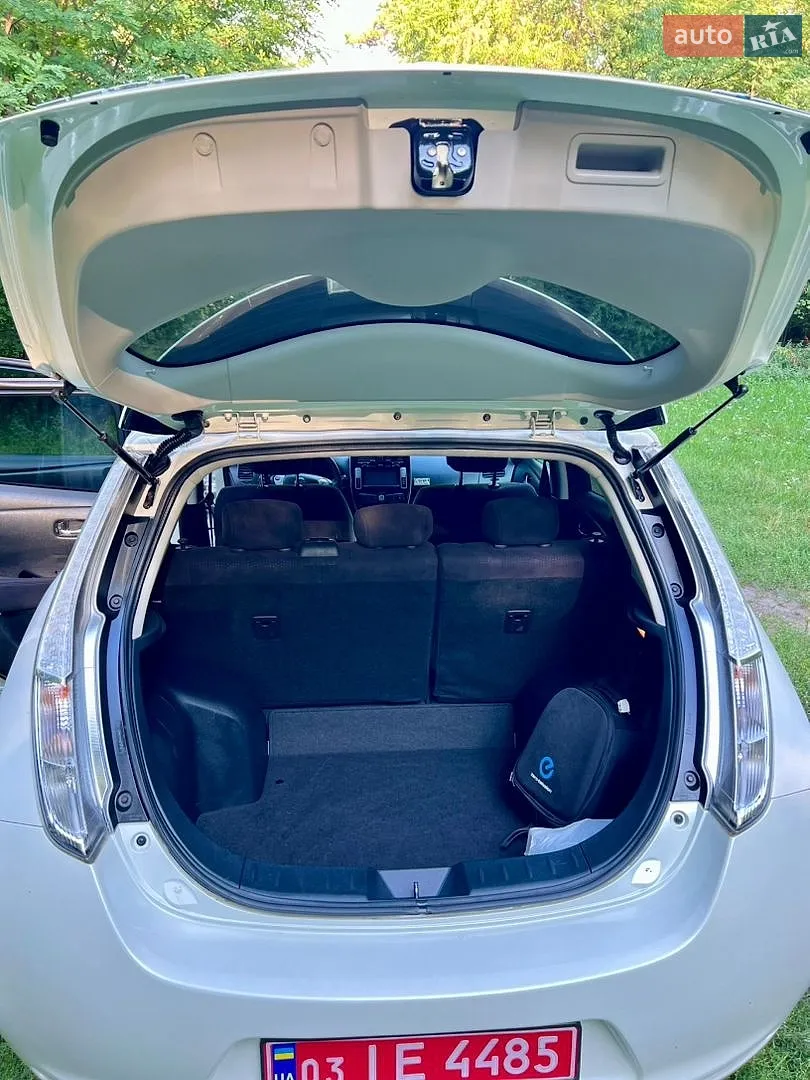 2016 Nissan Leaf - мініатюра 21