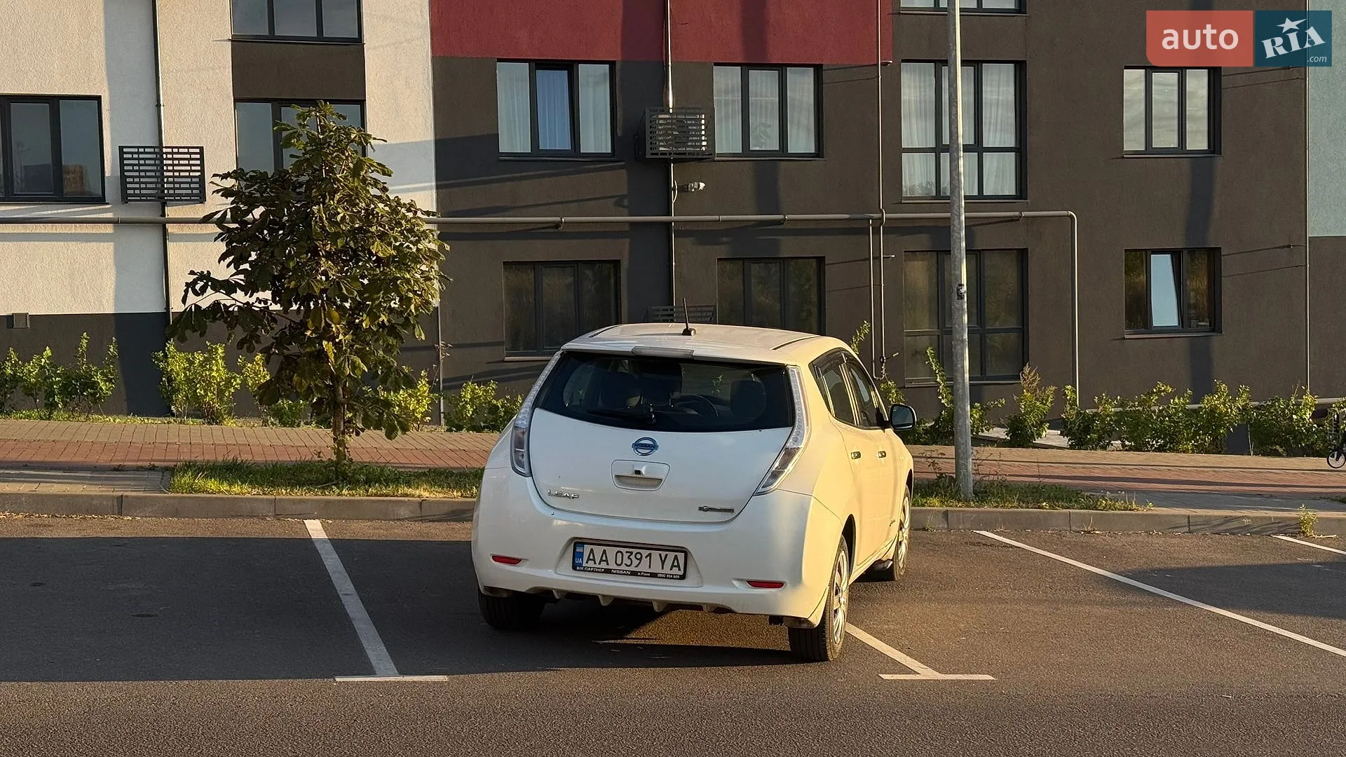 2015 Nissan Leaf - мініатюра 5