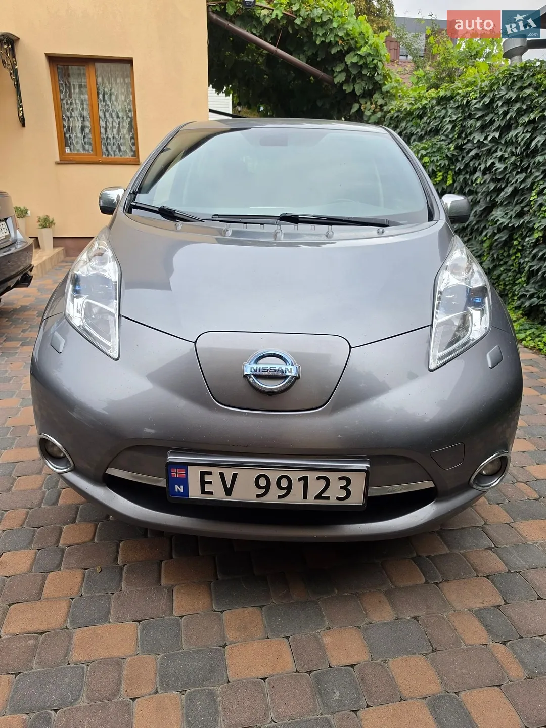 2014 Nissan Leaf - мініатюра 3