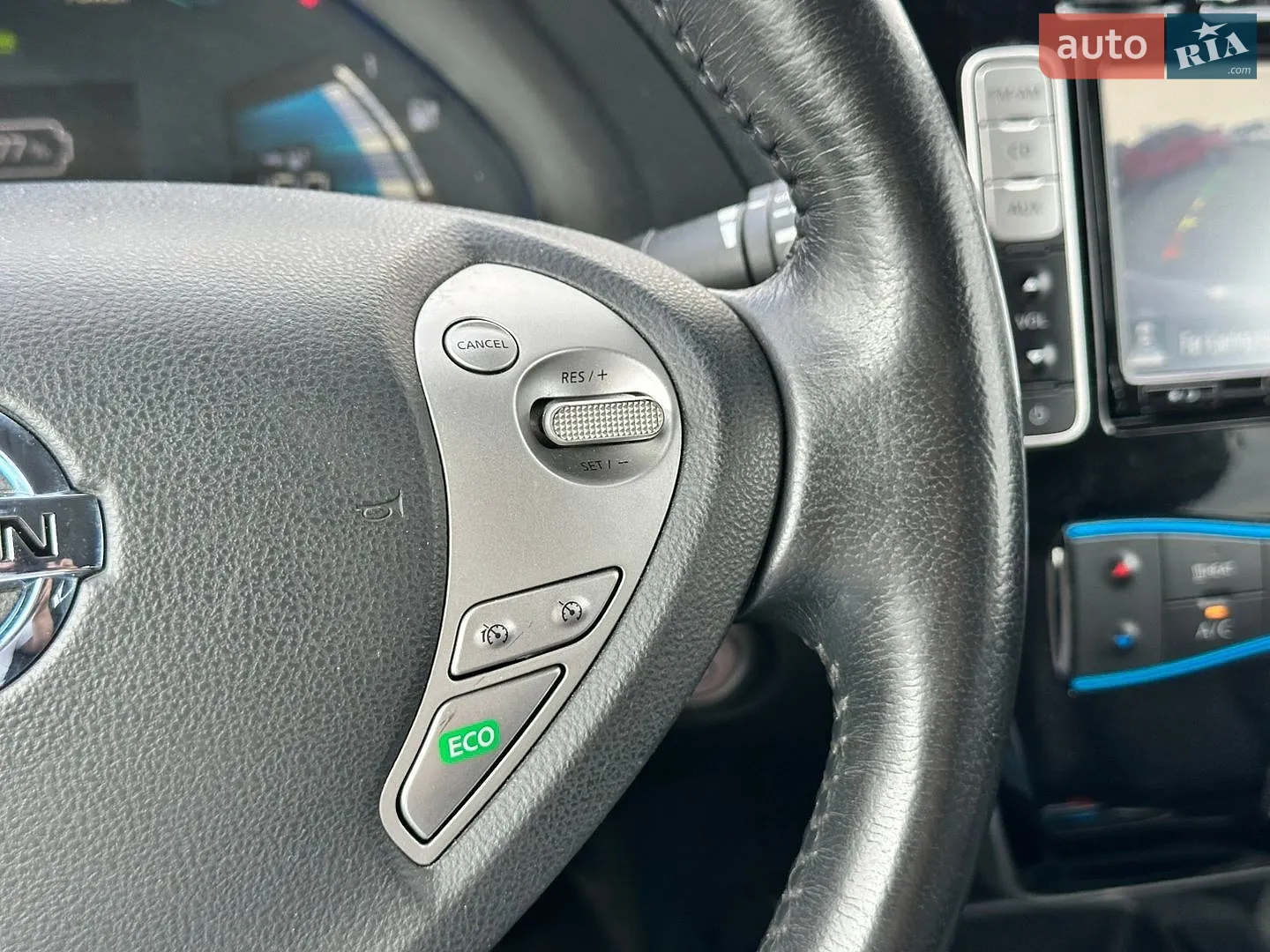 2015 Nissan Leaf - мініатюра 36