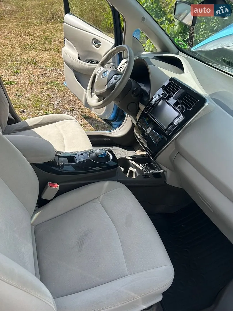 2012 Nissan Leaf - мініатюра 18