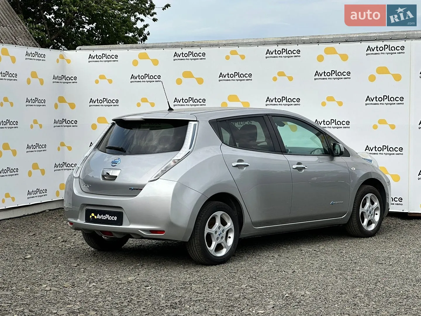 2017 Nissan Leaf - мініатюра 15
