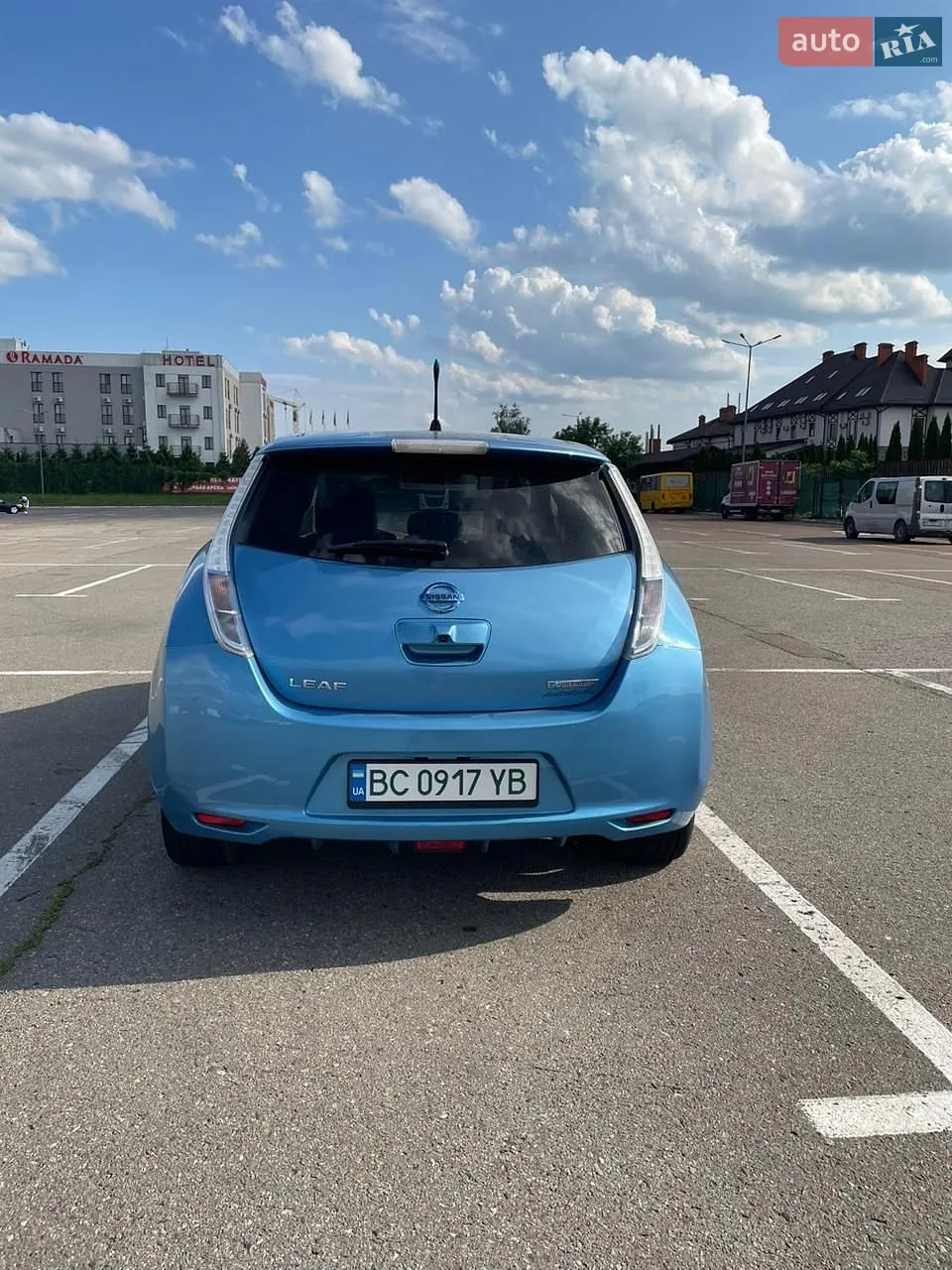 2011 Nissan Leaf - мініатюра 2