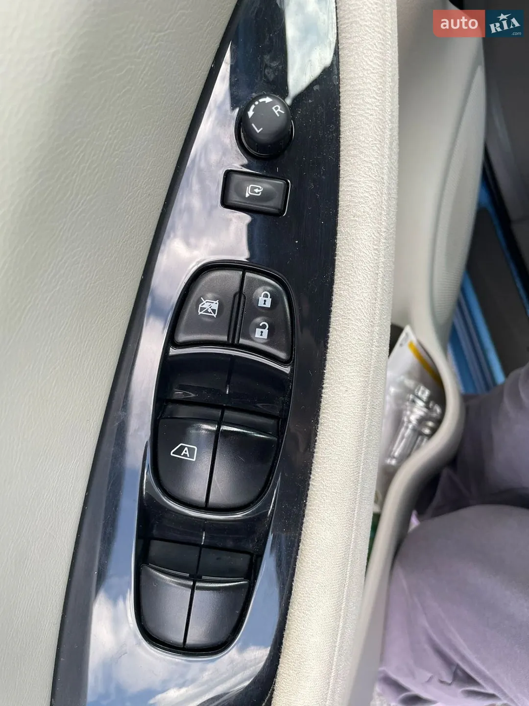 2011 Nissan Leaf - мініатюра 7