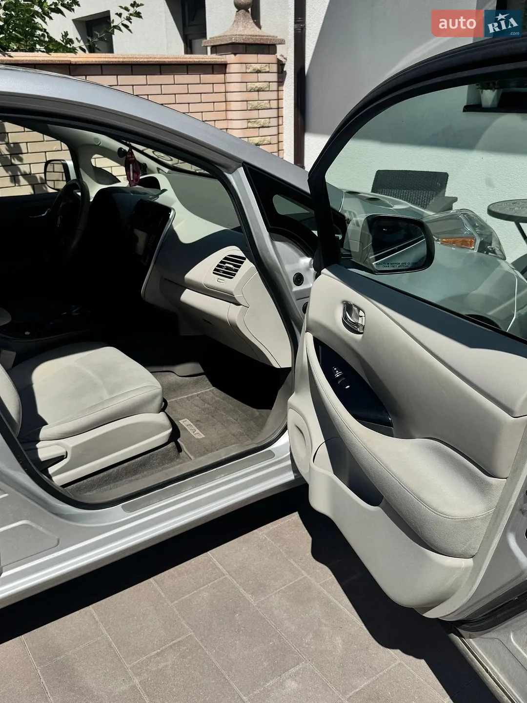 2013 Nissan Leaf - мініатюра 5