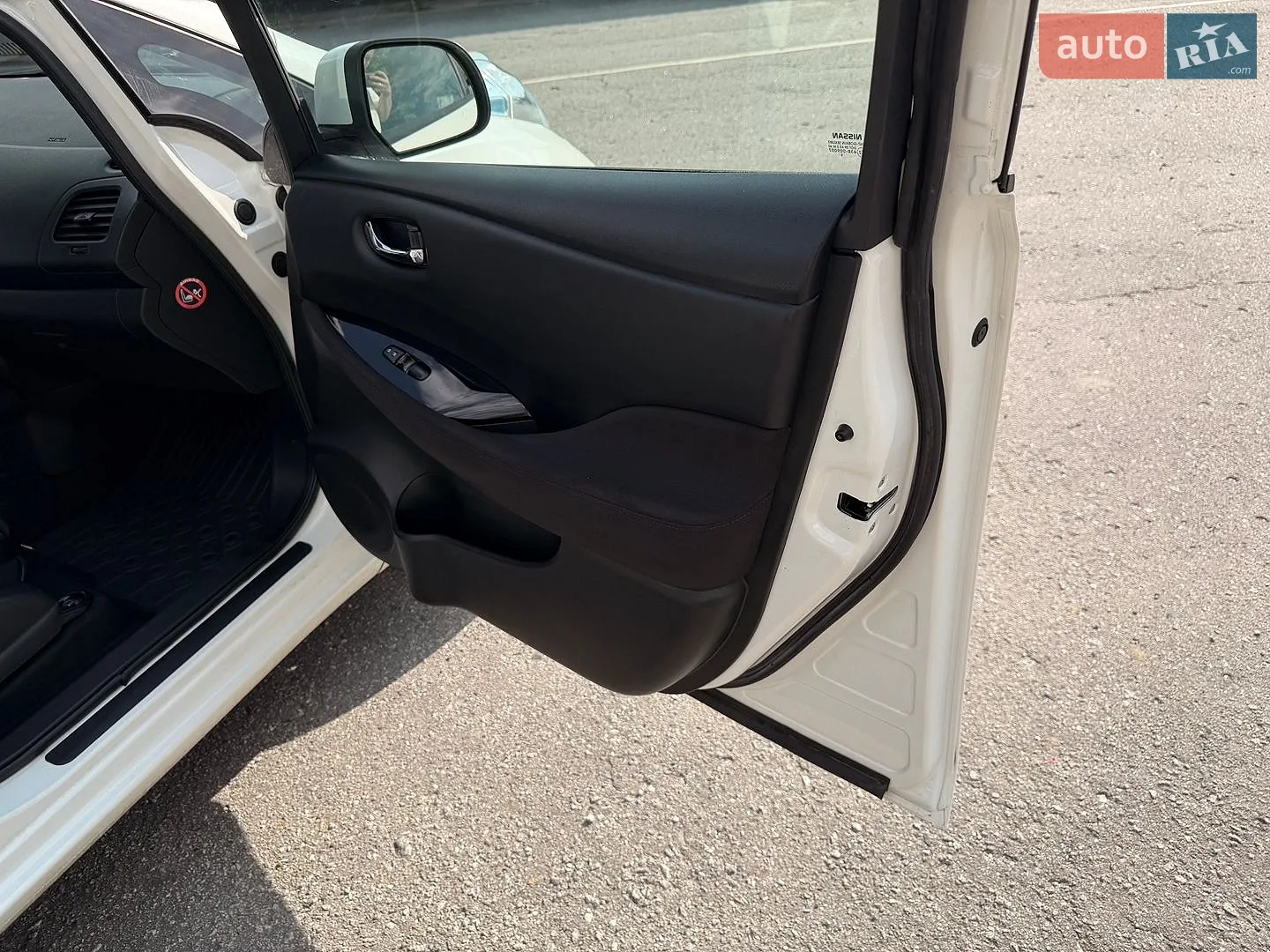 2016 Nissan Leaf - мініатюра 33
