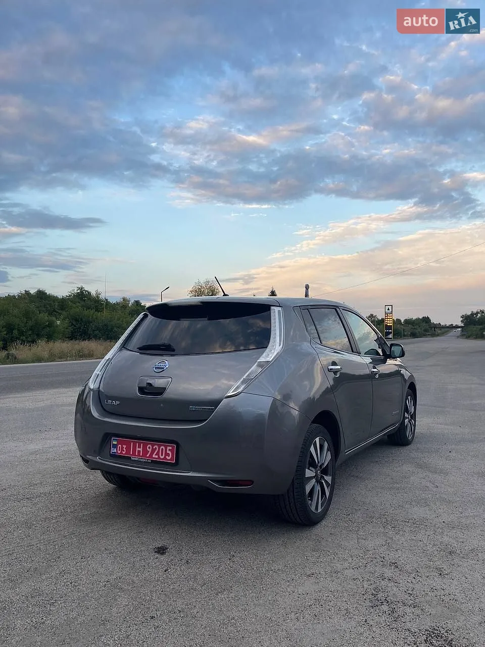 2014 Nissan Leaf - мініатюра 11