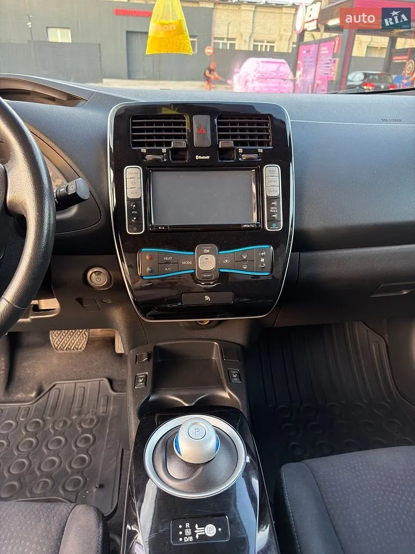 2014 Nissan Leaf - мініатюра 15