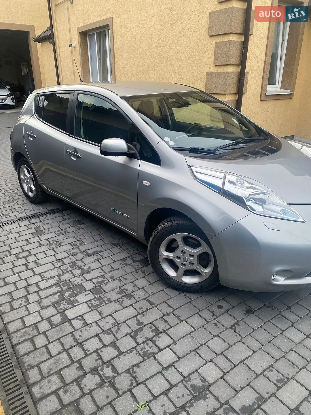 2017 Nissan Leaf - мініатюра 5
