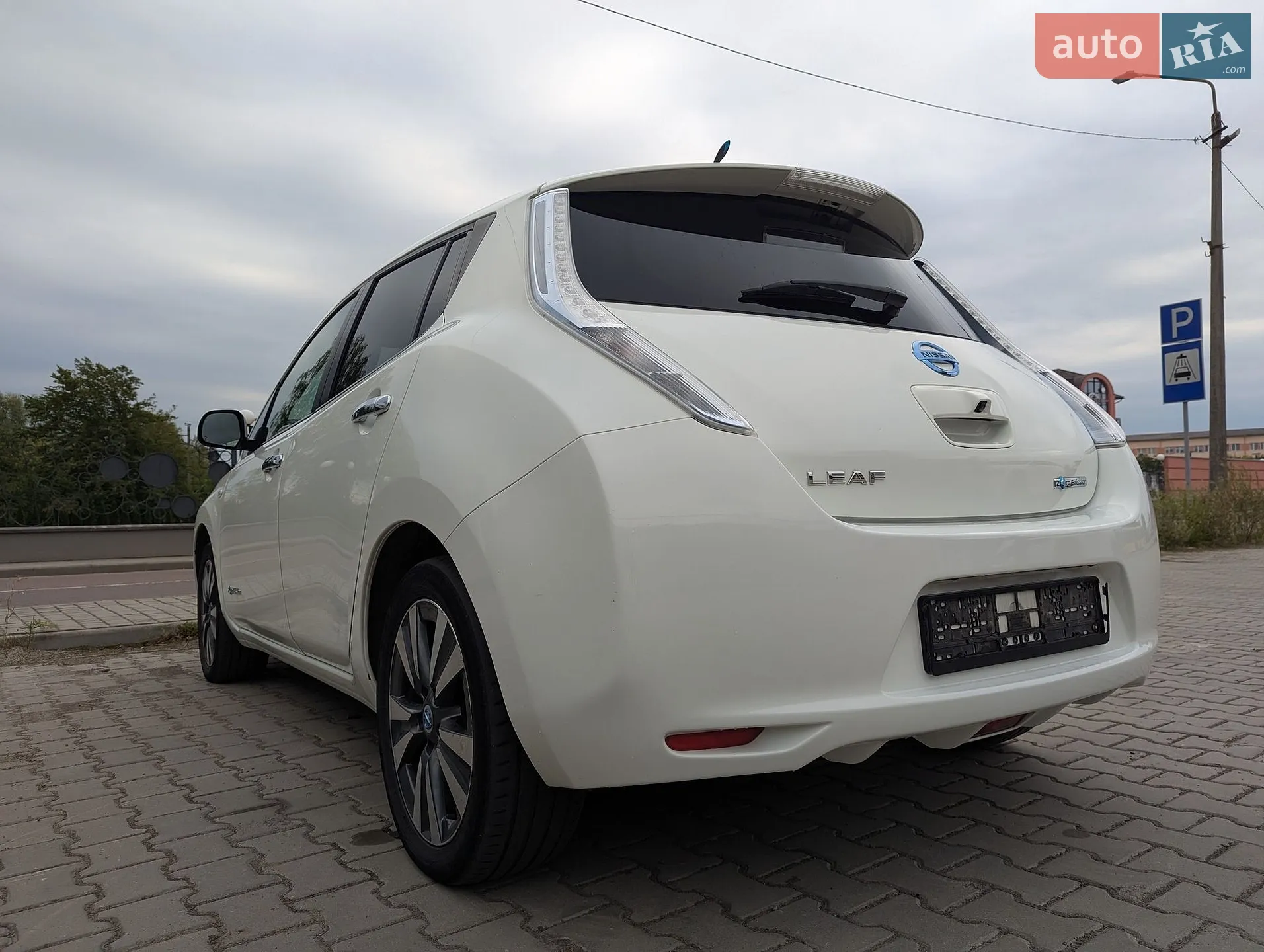 2013 Nissan Leaf - мініатюра 14