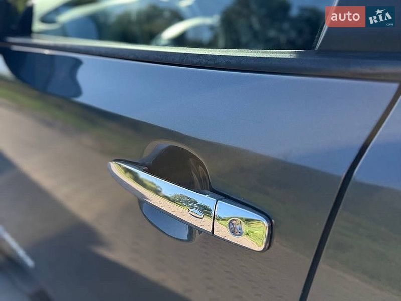 Хэтчбек Nissan Leaf 2013 в Жмеринке