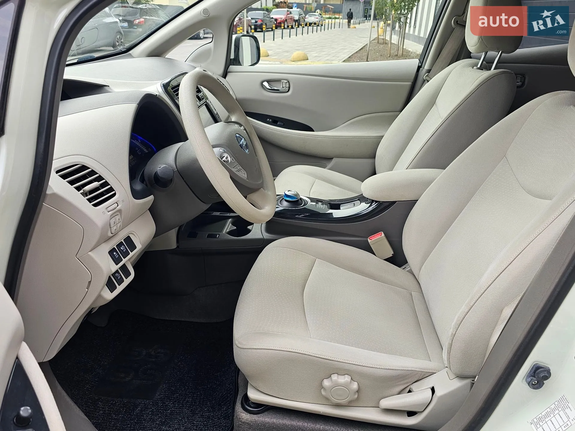2012 Nissan Leaf - мініатюра 22