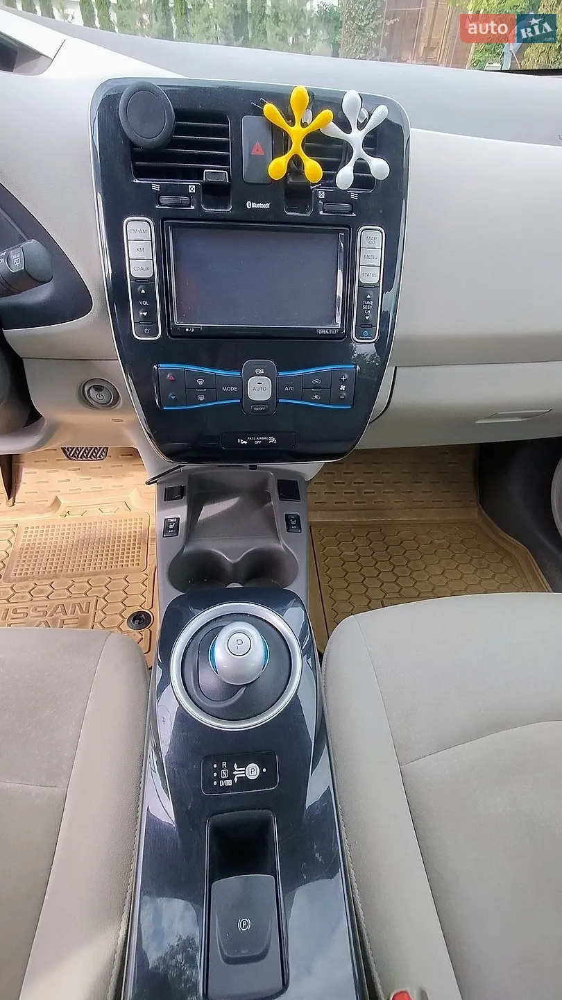 2011 Nissan Leaf - мініатюра 16