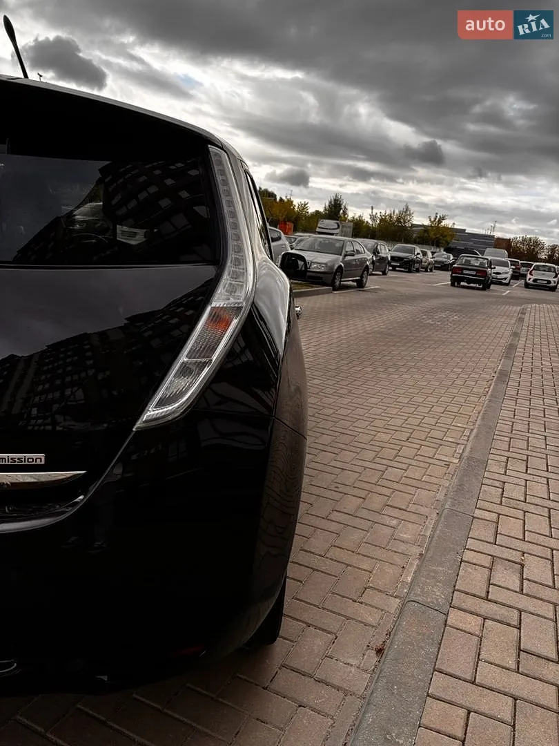 2014 Nissan Leaf - мініатюра 10
