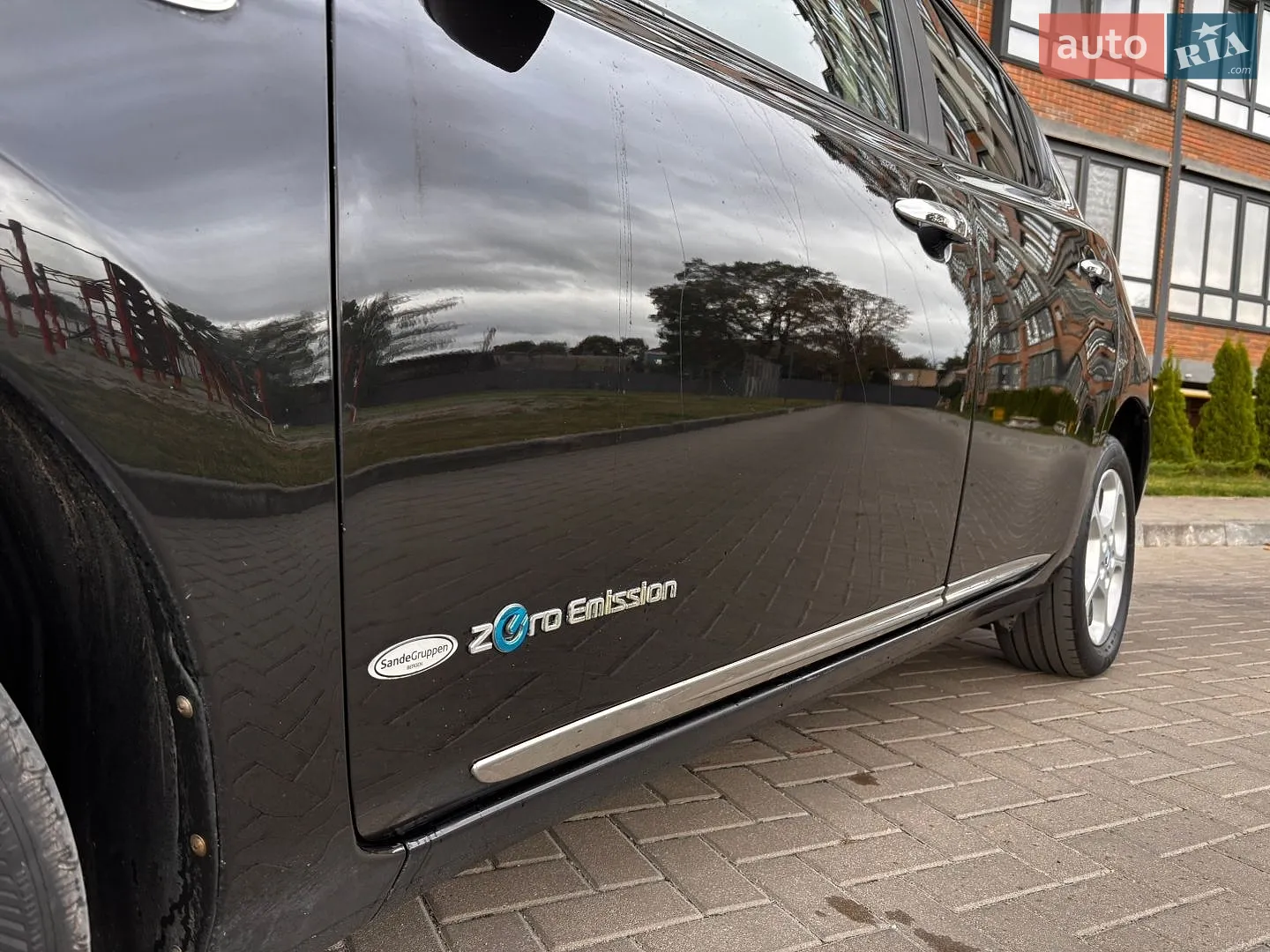 2014 Nissan Leaf - мініатюра 17