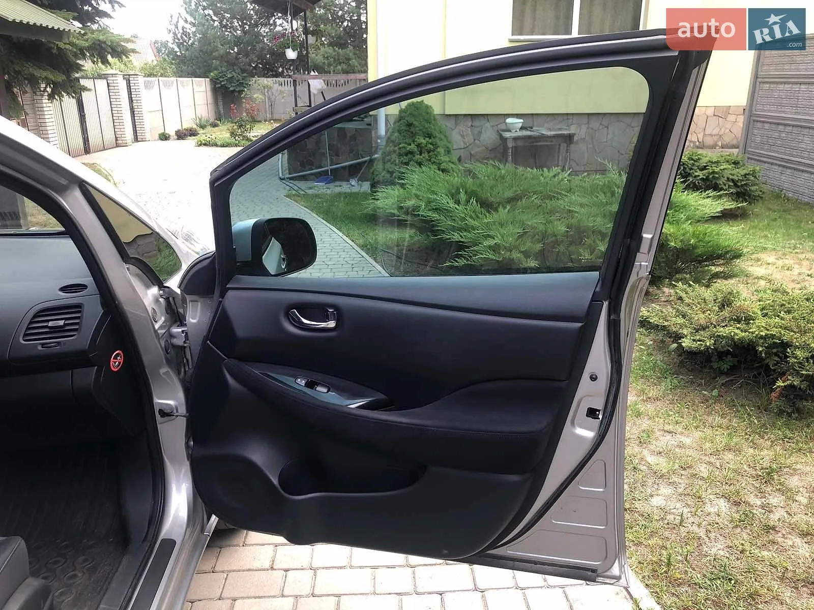 2014 Nissan Leaf - мініатюра 16