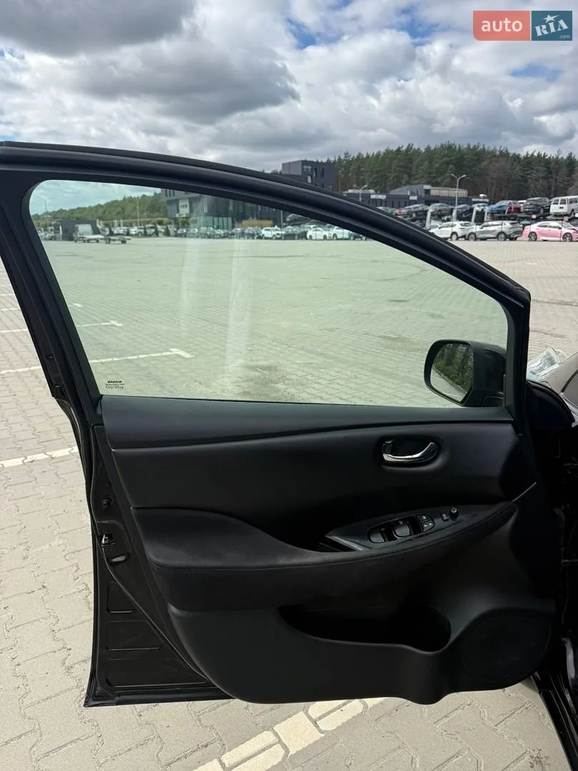 2014 Nissan Leaf - мініатюра 11