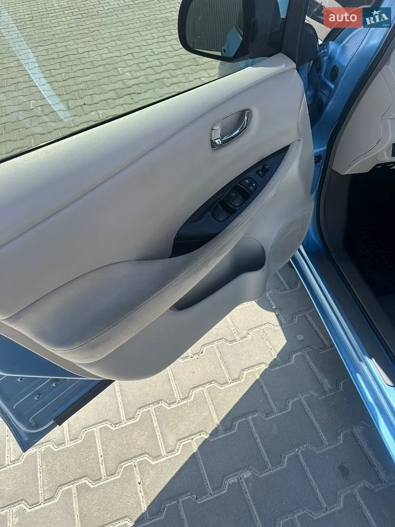 2012 Nissan Leaf - мініатюра 26