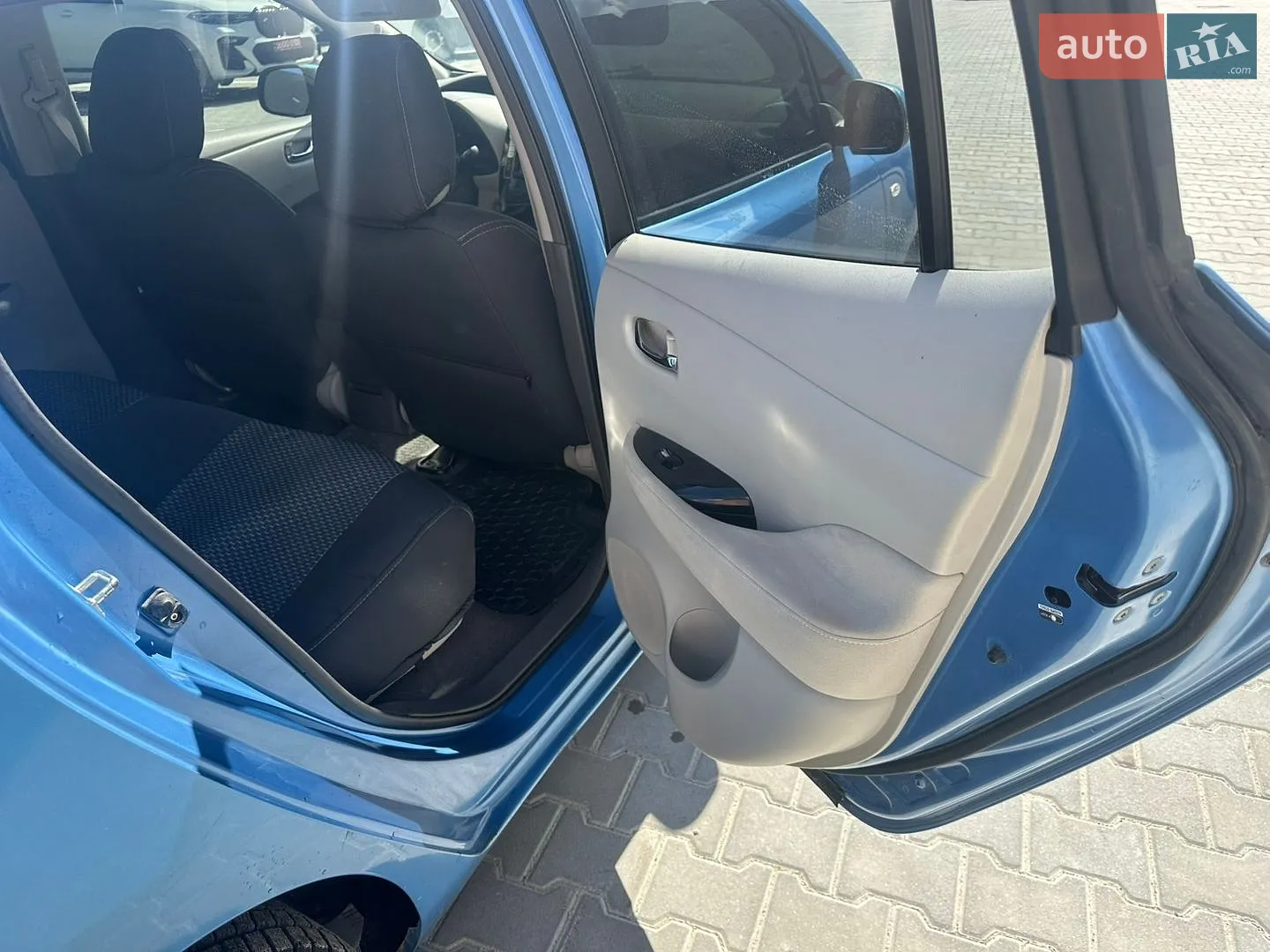 2012 Nissan Leaf - мініатюра 33