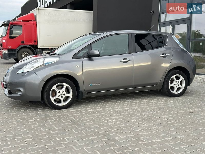 Хэтчбек Nissan Leaf 2014 в Тернополе