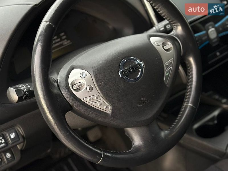Хэтчбек Nissan Leaf 2014 в Тернополе