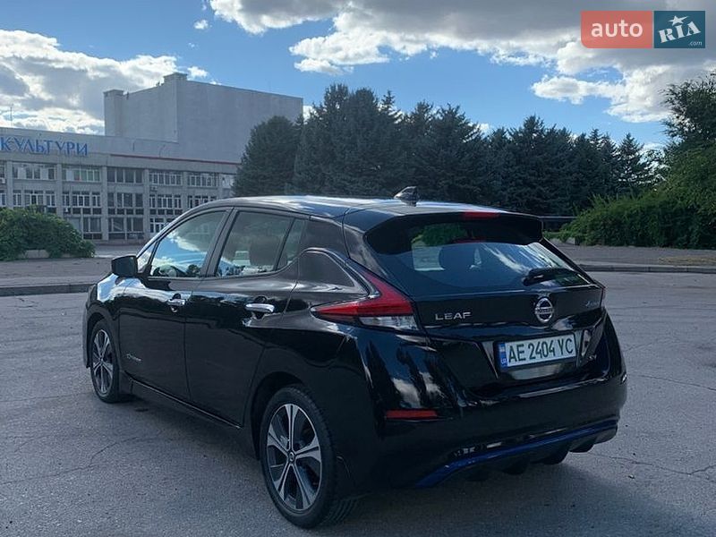 Хэтчбек Nissan Leaf 2018 в Кривом Роге
