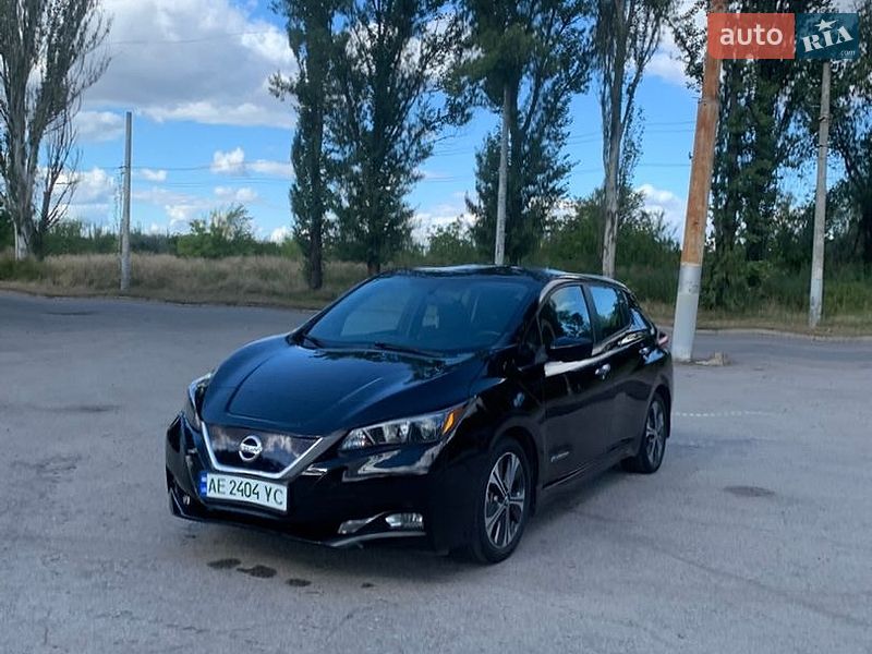 Хэтчбек Nissan Leaf 2018 в Кривом Роге