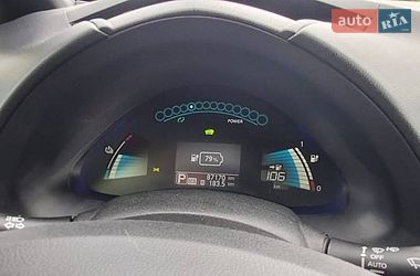 Хетчбек Nissan Leaf 2015 в Умані