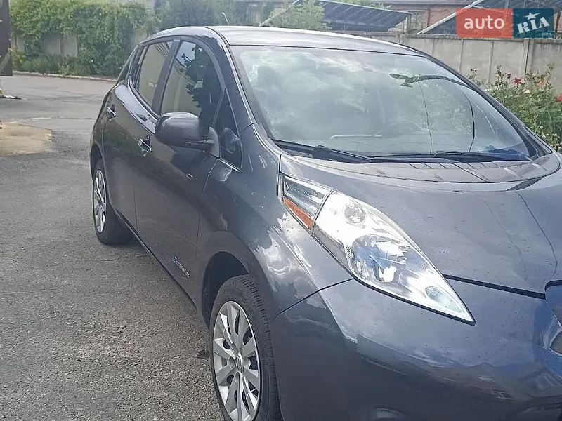 Nissan Leaf