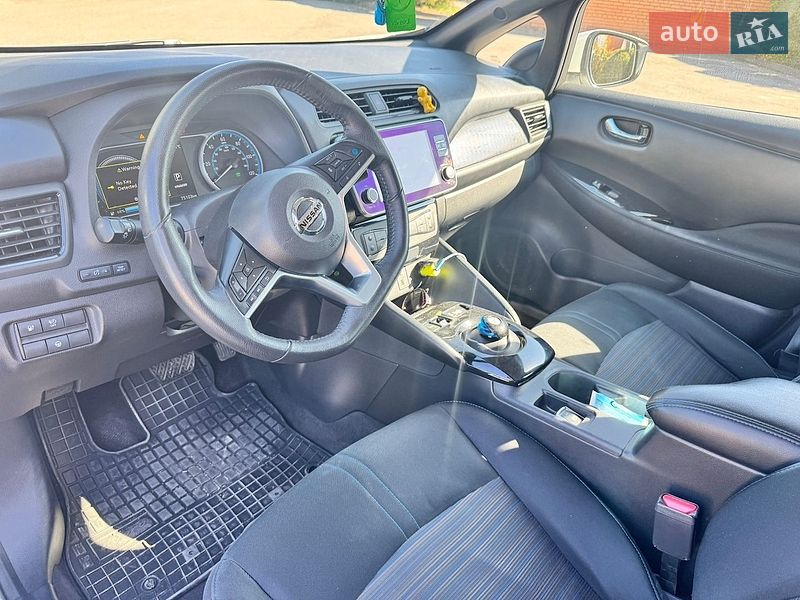 Хэтчбек Nissan Leaf 2020 в Тернополе