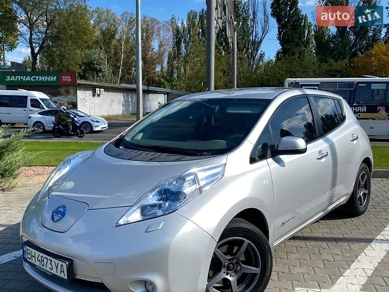 Nissan Leaf 2012
