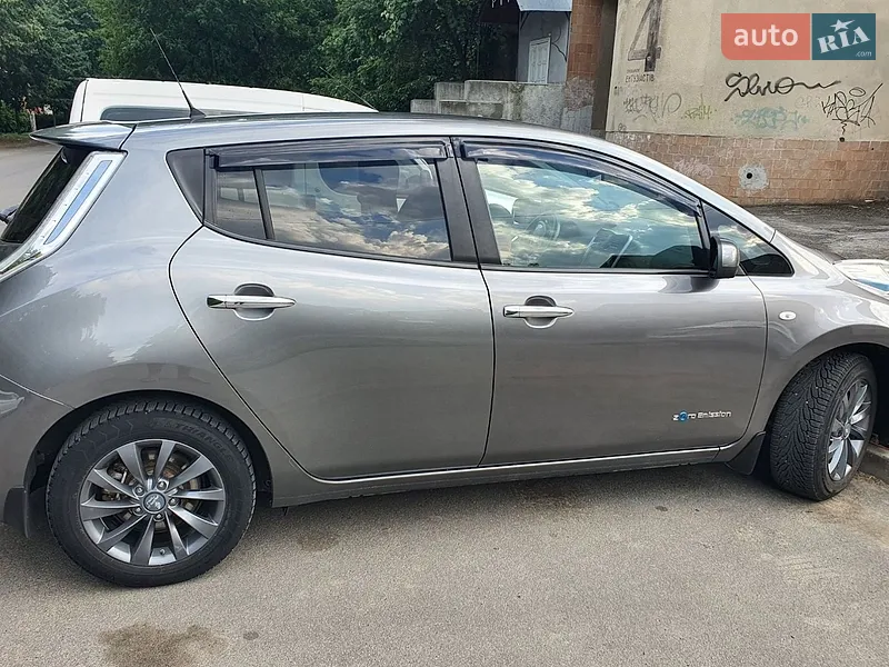 Nissan Leaf 2016