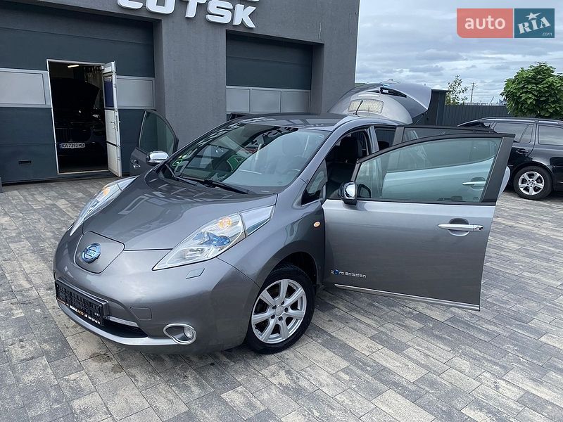 Хэтчбек Nissan Leaf 2013 в Луцке