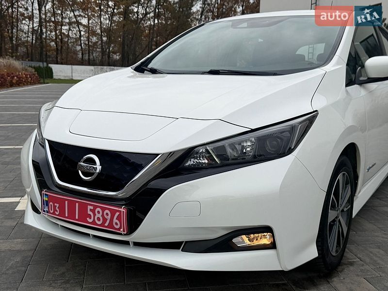 Хэтчбек Nissan Leaf 2018 в Луцке