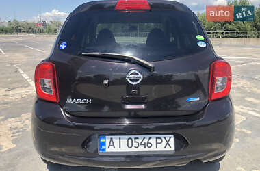 Хэтчбек Nissan March 2016 в 