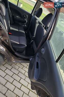 Хетчбек Nissan March 2011 в 