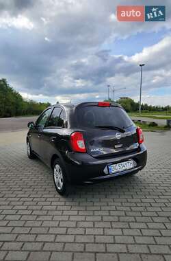 Хэтчбек Nissan March 2013 в 