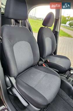 Хэтчбек Nissan March 2013 в 